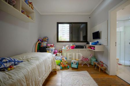 Apartamento à venda com 240m², 4 quartos e 4 vagas