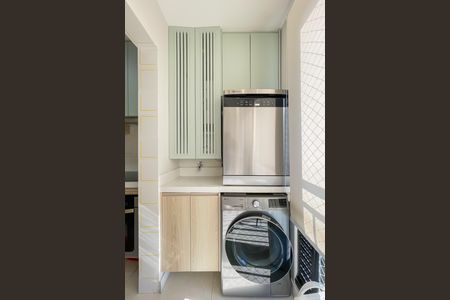 Apartamento para alugar com 47m², 2 quartos e 1 vaga Apartamento para alugar com 47m², 2 quartos e 1 vagaCozinha e Área de Serviço