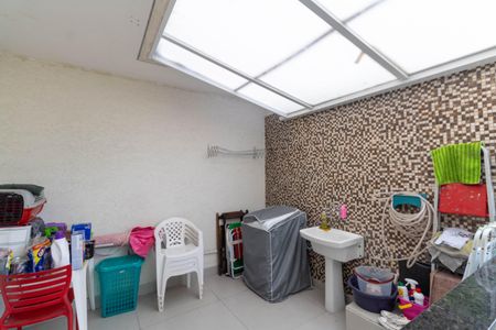 Apartamento à venda com 143m², 3 quartos e 1 vaga Apartamento à venda com 143m², 3 quartos e 1 vagaTerraço