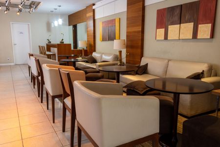 Apartamento à venda com 143m², 3 quartos e 1 vaga Apartamento à venda com 143m², 3 quartos e 1 vagaÁrea comum - Salão de festas