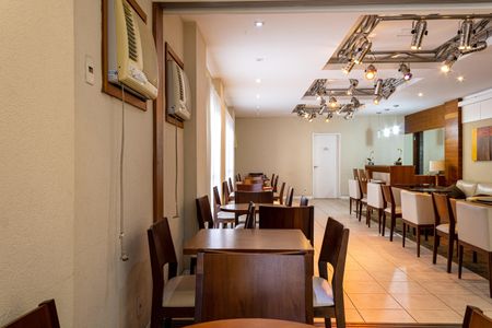 Apartamento à venda com 143m², 3 quartos e 1 vaga Apartamento à venda com 143m², 3 quartos e 1 vagaÁrea comum - Salão de festas