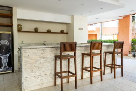 Apartamento à venda com 143m², 3 quartos e 1 vaga Apartamento à venda com 143m², 3 quartos e 1 vagaÁrea comum - Salão de festas