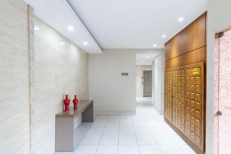 Apartamento à venda com 143m², 3 quartos e 1 vaga Apartamento à venda com 143m², 3 quartos e 1 vagaHall de entrada