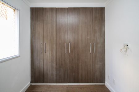 Quarto 1 de apartamento para alugar com 2 quartos, 48m² em Parque Rincao, Cotia