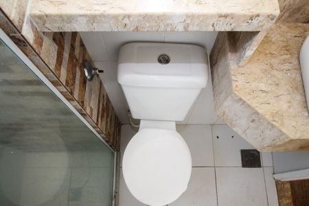 Apartamento para alugar com 48m², 2 quartos e 2 vagas Apartamento para alugar com 48m², 2 quartos e 2 vagasBanheiro