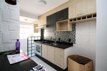 Apartamento para alugar com 48m², 2 quartos e 2 vagas Apartamento para alugar com 48m², 2 quartos e 2 vagasCozinha
