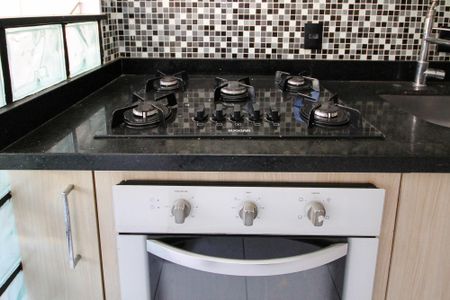 Apartamento para alugar com 48m², 2 quartos e 2 vagas Apartamento para alugar com 48m², 2 quartos e 2 vagasCozinha
