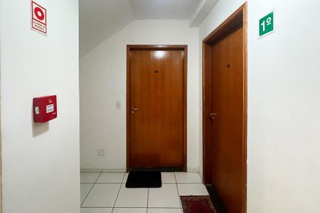 Apartamento para alugar com 48m², 2 quartos e 2 vagas Apartamento para alugar com 48m², 2 quartos e 2 vagasHall Andar