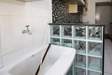 Apartamento para alugar com 48m², 2 quartos e 2 vagas Apartamento para alugar com 48m², 2 quartos e 2 vagasLavanderia