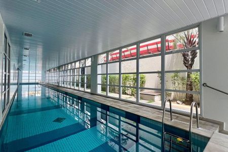 Apartamento à venda com 53m², 1 quarto e 1 vaga Apartamento à venda com 53m², 1 quarto e 1 vagaÁrea Comum - Piscina Coberta