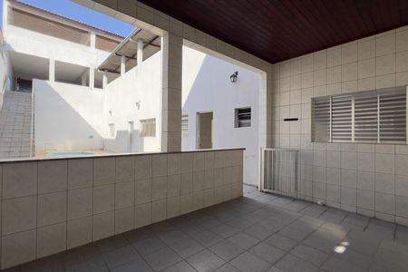 Casa para alugar com 300m², 2 quartos e 4 vagas Casa para alugar com 300m², 2 quartos e 4 vagasÁrea de Serviço e Churrasqueira