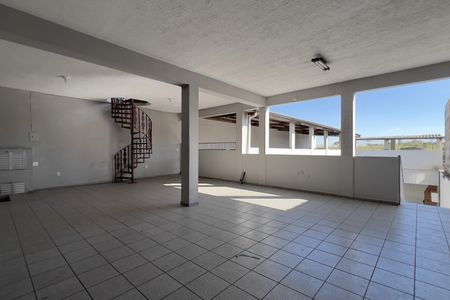 Casa para alugar com 300m², 2 quartos e 4 vagas Casa para alugar com 300m², 2 quartos e 4 vagasGaragem