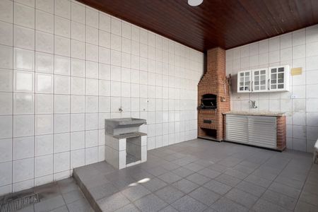 Casa para alugar com 300m², 2 quartos e 4 vagas Casa para alugar com 300m², 2 quartos e 4 vagasÁrea de Serviço e Churrasqueira