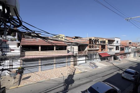 Casa para alugar com 300m², 2 quartos e 4 vagas Casa para alugar com 300m², 2 quartos e 4 vagasÁrea externa - Vista
