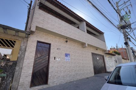 Casa para alugar com 300m², 2 quartos e 4 vagas Casa para alugar com 300m², 2 quartos e 4 vagasFachada com placa grande