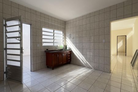 Casa para alugar com 300m², 2 quartos e 4 vagas Casa para alugar com 300m², 2 quartos e 4 vagasCozinha