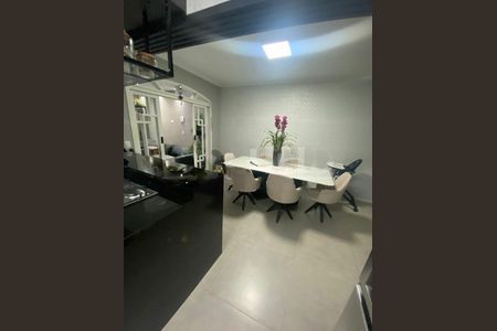 Casa à venda com 3 quartos, 100m² em Cidade Dutra, São Paulo