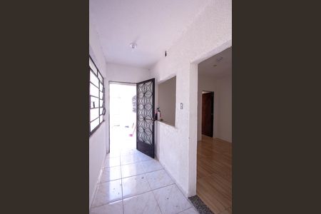 Casa para alugar com 60m², 1 quarto e sem vaga Casa para alugar com 60m², 1 quarto e sem vagaEntrada