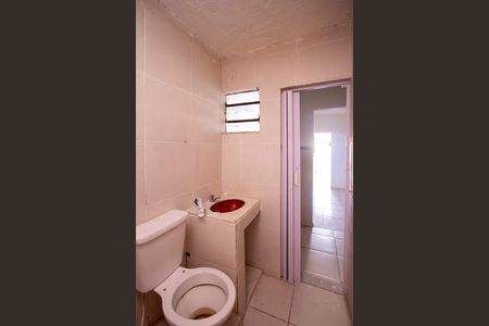 Casa para alugar com 60m², 1 quarto e sem vaga Casa para alugar com 60m², 1 quarto e sem vagaBanheiro Social