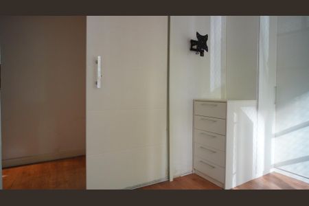 Quarto  de apartamento à venda com 1 quarto, 40m² em Mont’serrat, Porto Alegre