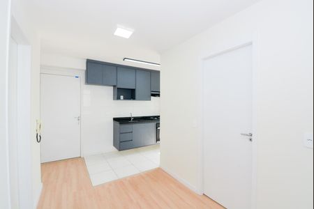 Sala de apartamento para alugar com 2 quartos, 36m² em Vila das Bandeiras, Guarulhos