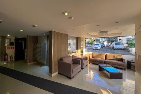 Apartamento à venda com 55m², 2 quartos e 1 vaga Apartamento à venda com 55m², 2 quartos e 1 vagaHall social