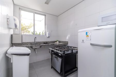 Apartamento para alugar com 52m², 2 quartos e 1 vaga Apartamento para alugar com 52m², 2 quartos e 1 vagaÁrea comum - Salão de festas