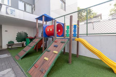 Apartamento para alugar com 52m², 2 quartos e 1 vaga Apartamento para alugar com 52m², 2 quartos e 1 vagaÁrea comum - Playground
