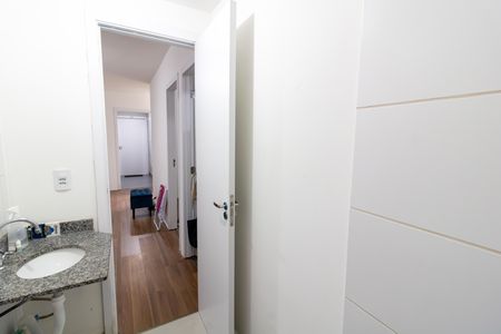Apartamento para alugar com 45m², 2 quartos e sem vaga Apartamento para alugar com 45m², 2 quartos e sem vagaBanheiro