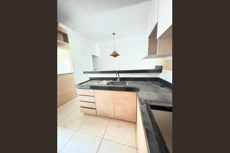 Casa à venda com 3 quartos, 83m² em Moinho dos Ventos, Goiânia