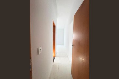 Casa à venda com 83m², 3 quartos e 2 vagas Casa à venda com 83m², 3 quartos e 2 vagasCorredor