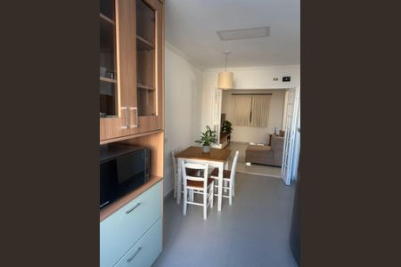 Apartamento à venda com 137m², 3 quartos e 3 vagas Apartamento à venda com 137m², 3 quartos e 3 vagasCozinha