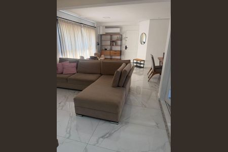 Apartamento à venda com 137m², 3 quartos e 3 vagas Apartamento à venda com 137m², 3 quartos e 3 vagasSala
