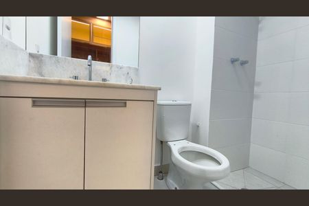 Banheiro de kitnet/studio à venda com 1 quarto, 24m² em Chácara Klabin, São Paulo