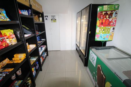Apartamento para alugar com 65m², 3 quartos e 1 vagaÁrea comum - Mini Mercado