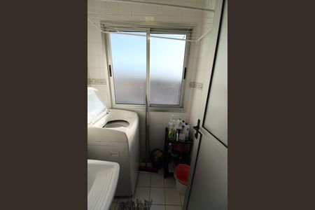 Apartamento para alugar com 65m², 3 quartos e 1 vagaÁrea de Serviço