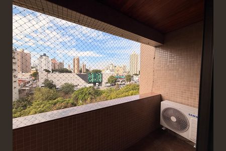 Apartamento para alugar com 280m², 4 quartos e 3 vagasSuíte 1