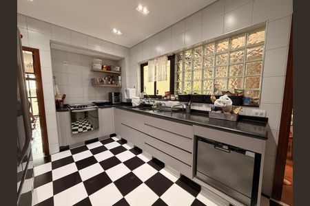Apartamento para alugar com 280m², 4 quartos e 3 vagasCozinha