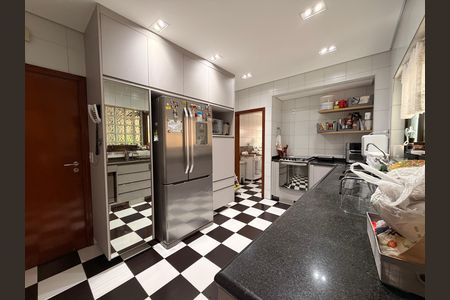 Apartamento para alugar com 280m², 4 quartos e 3 vagasCozinha