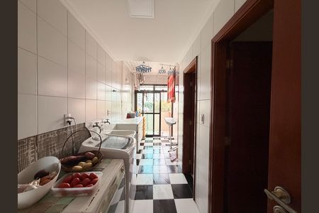 Apartamento para alugar com 280m², 4 quartos e 3 vagasÁrea de Serviço
