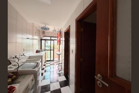 Apartamento para alugar com 280m², 4 quartos e 3 vagasÁrea de Serviço