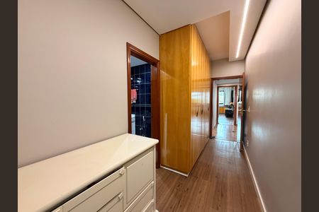 Apartamento para alugar com 280m², 4 quartos e 3 vagasSuíte 1
