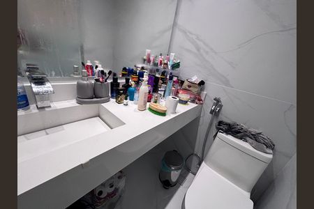Apartamento à venda com 83m², 3 quartos e 1 vagaBanheiro do Quarto 1