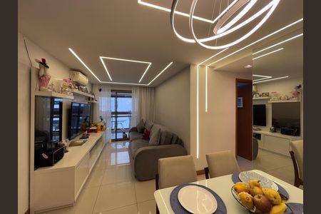 Apartamento à venda com 83m², 3 quartos e 1 vagaSala