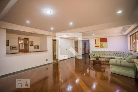 Apartamento à venda com 160m², 4 quartos e 2 vagas Apartamento à venda com 160m², 4 quartos e 2 vagasÁrea comum - Salão de festas