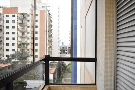 Apartamento à venda com 160m², 4 quartos e 2 vagasSacada Suíte