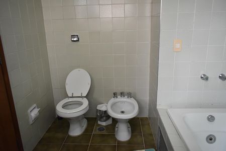 Apartamento à venda com 160m², 4 quartos e 2 vagasBanheiro da Suíte