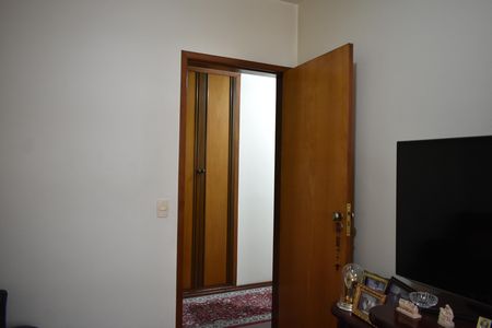 Apartamento à venda com 160m², 4 quartos e 2 vagasQuarto 1