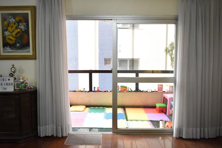 Apartamento à venda com 160m², 4 quartos e 2 vagasSacada