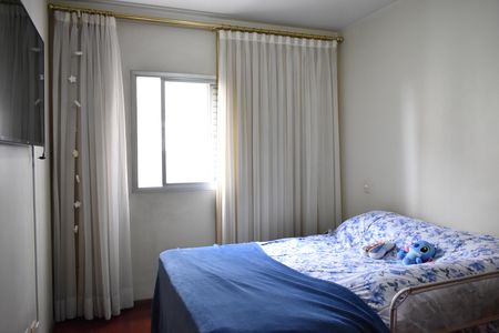 Apartamento à venda com 160m², 4 quartos e 2 vagasQuarto 2